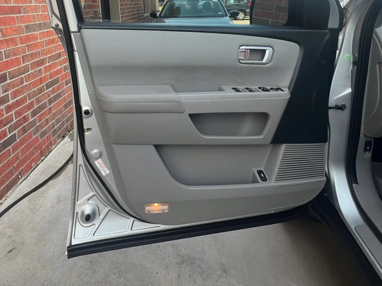 Used 2015 Honda Pilot LX image 13