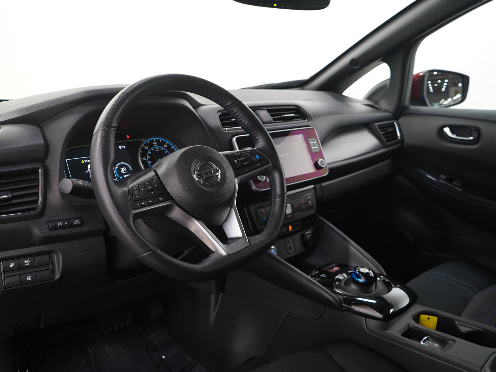 Used 2020 Nissan Leaf SV Plus w/ SV Plus Technology Package FWD image 22