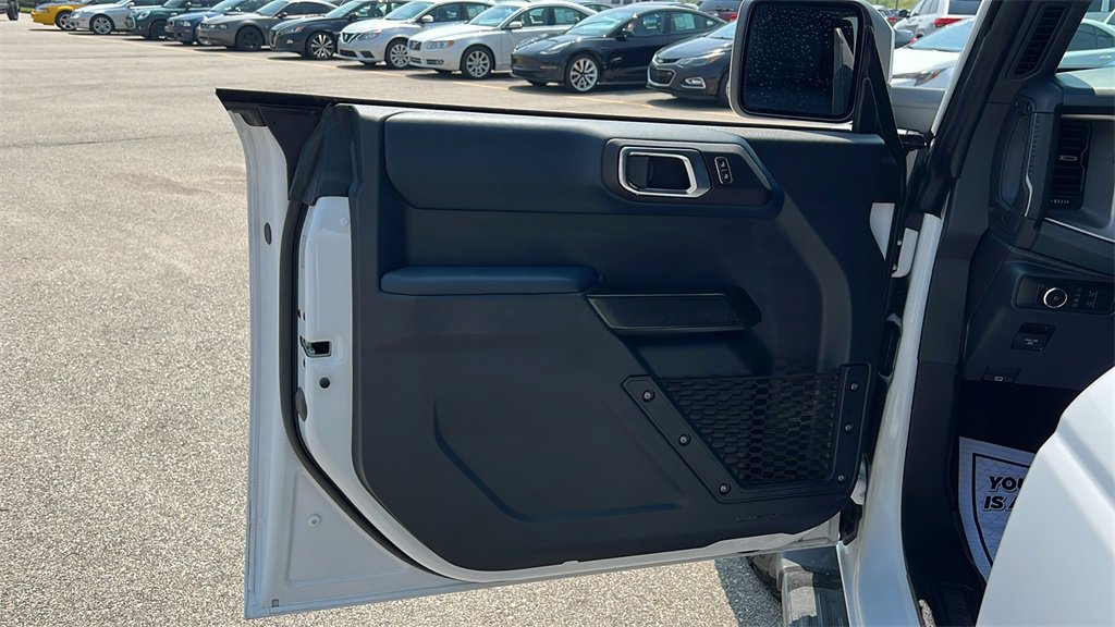 Used 2024 Ford Bronco Outer Banks image 9