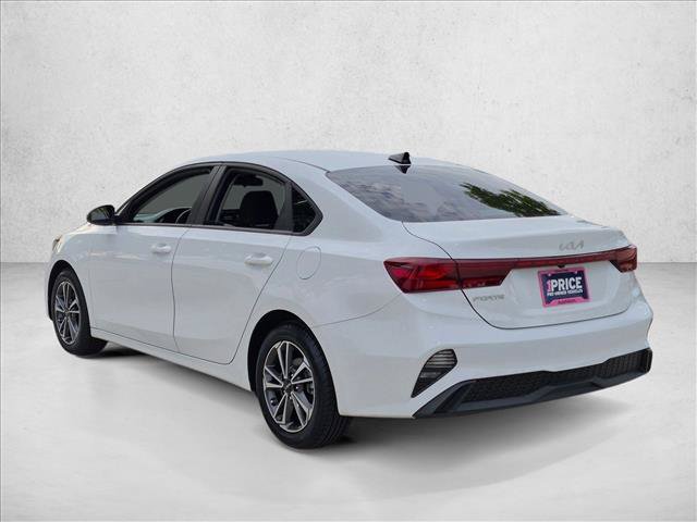 Used 2023 Kia Forte LXS w/ LXS Technology Package FWD image 7