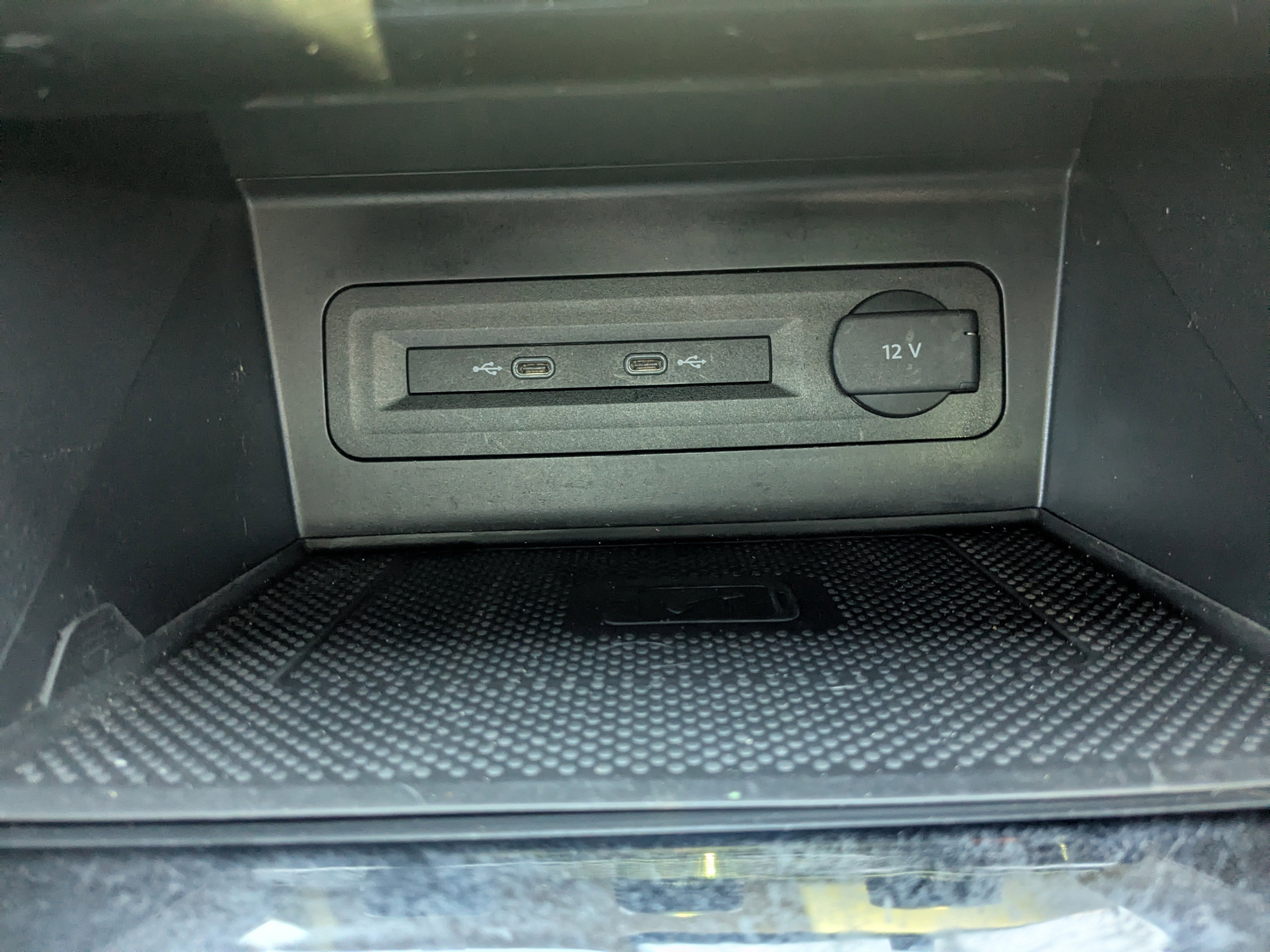 Used 2023 Volkswagen Atlas Cross Sport SEL image 31