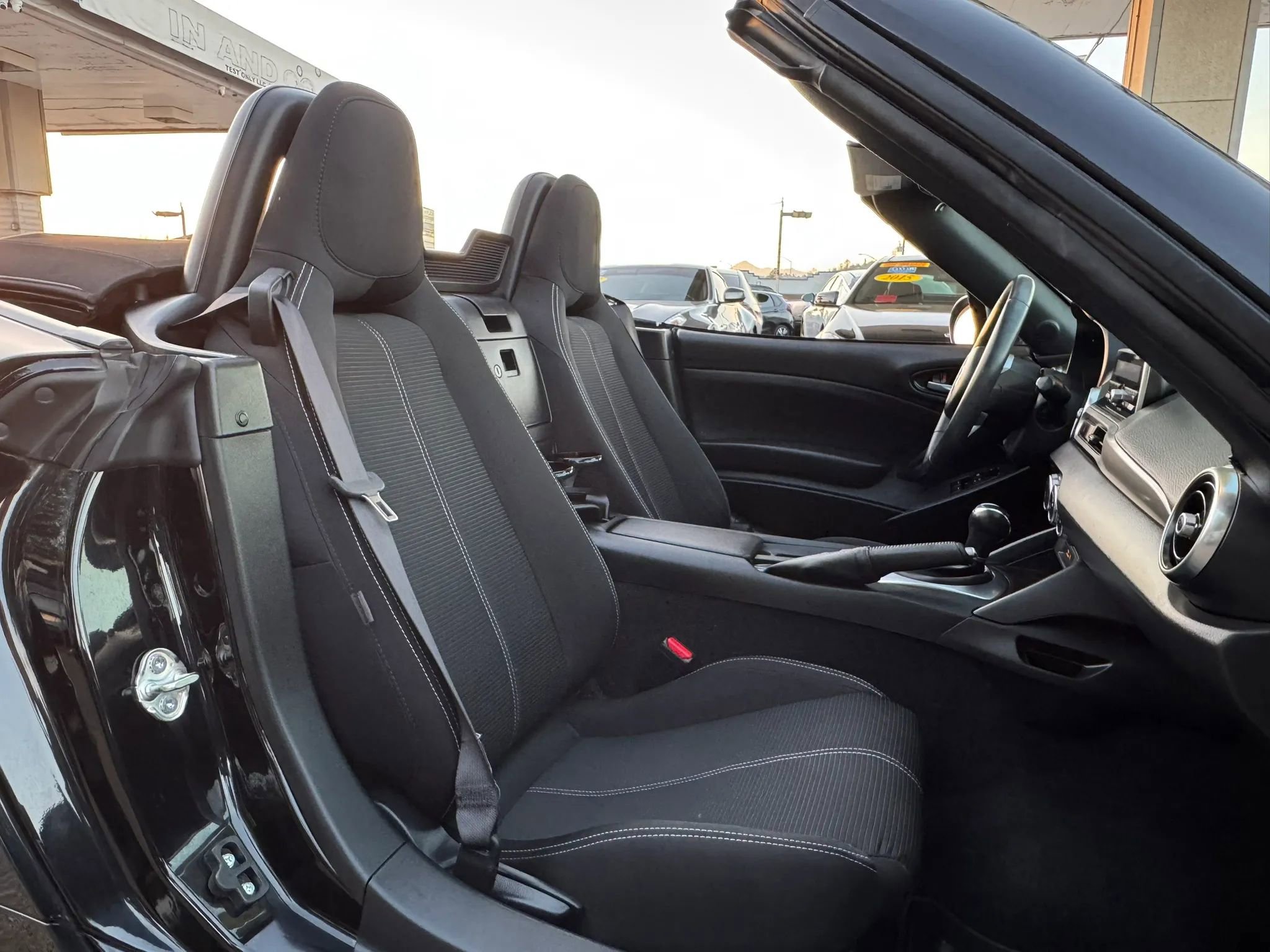 Used 2018 FIAT 124 Spider Classica RWD image 27