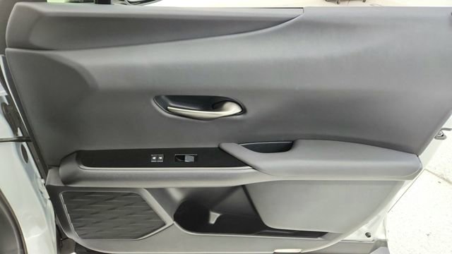 Used 2024 Lexus UX 250h FWD image 23