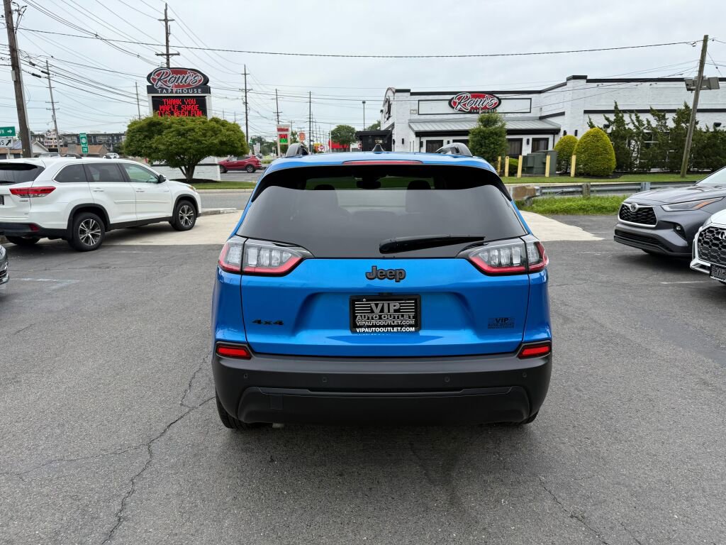 Used 2023 Jeep Cherokee Altitude Lux image 6