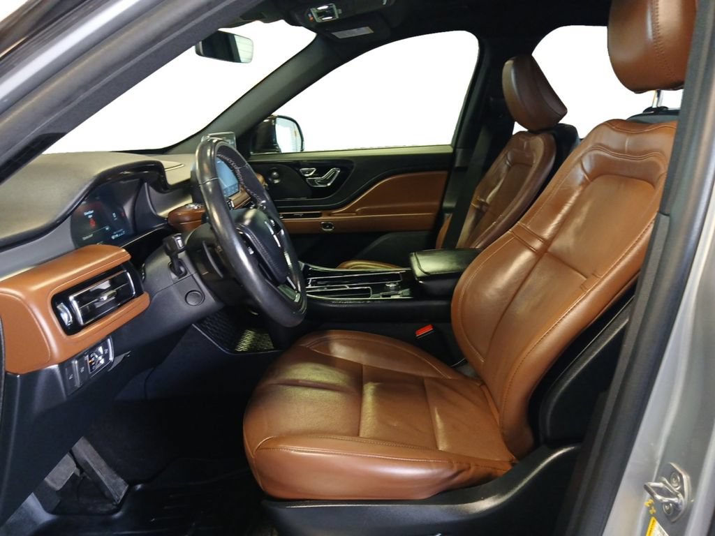 Used 2022 Lincoln Aviator Reserve w/ Elements Package Plus RWD image 12