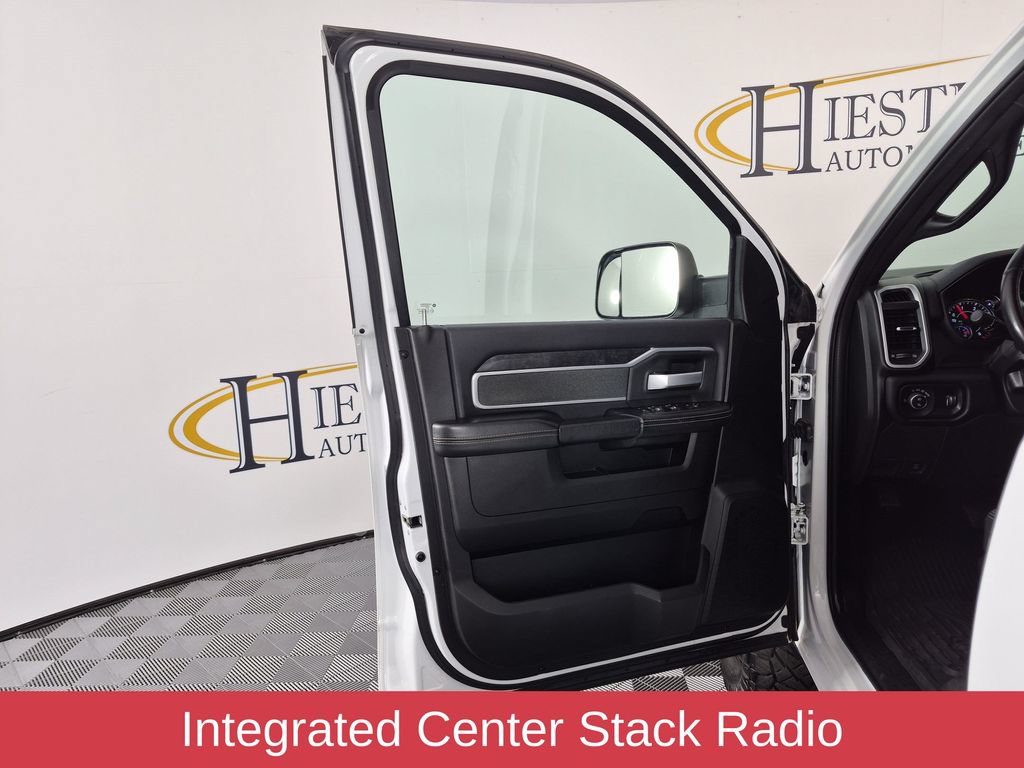 Used 2021 RAM 3500 Big Horn w/ Night Edition AWD/4WD image 13