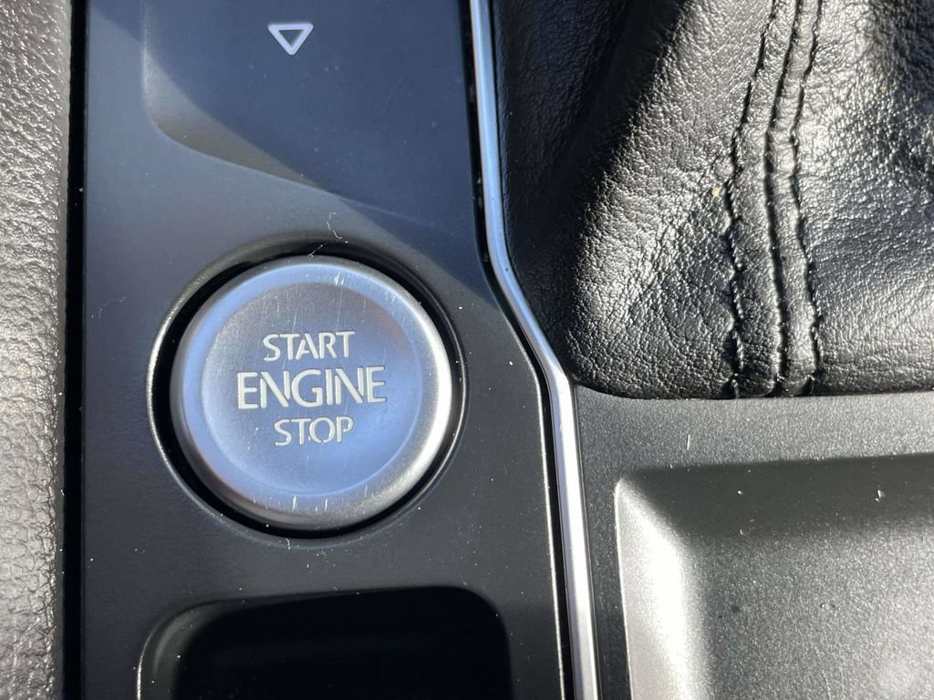 Used 2018 Volkswagen Atlas SE FWD image 38