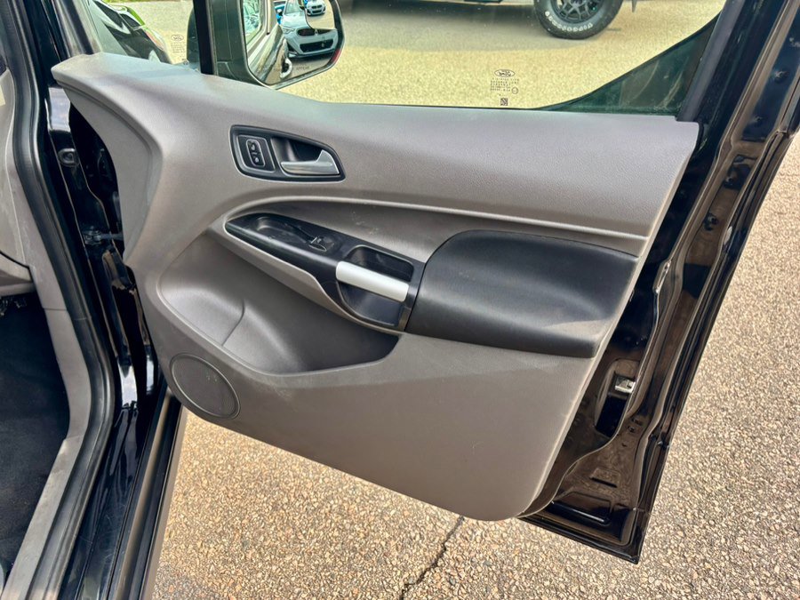 Used 2020 Ford Transit Connect XLT FWD image 12