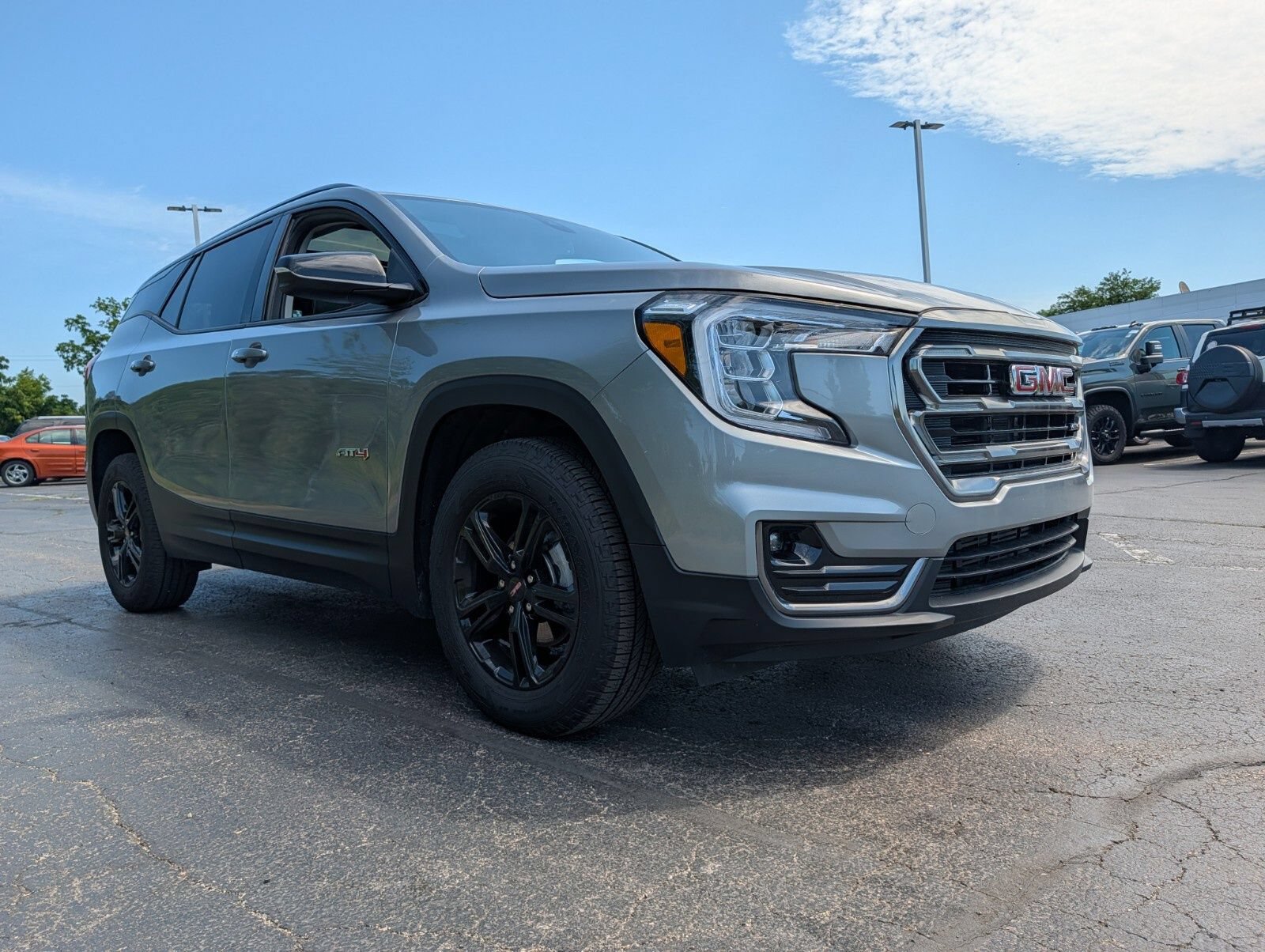 Used 2024 GMC Terrain AT4 w/ LPO, Floor Liner Package AWD/4WD image 20
