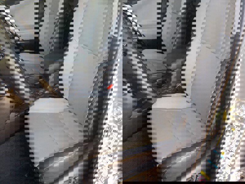 Used 2017 Toyota RAV4 Limited image 6