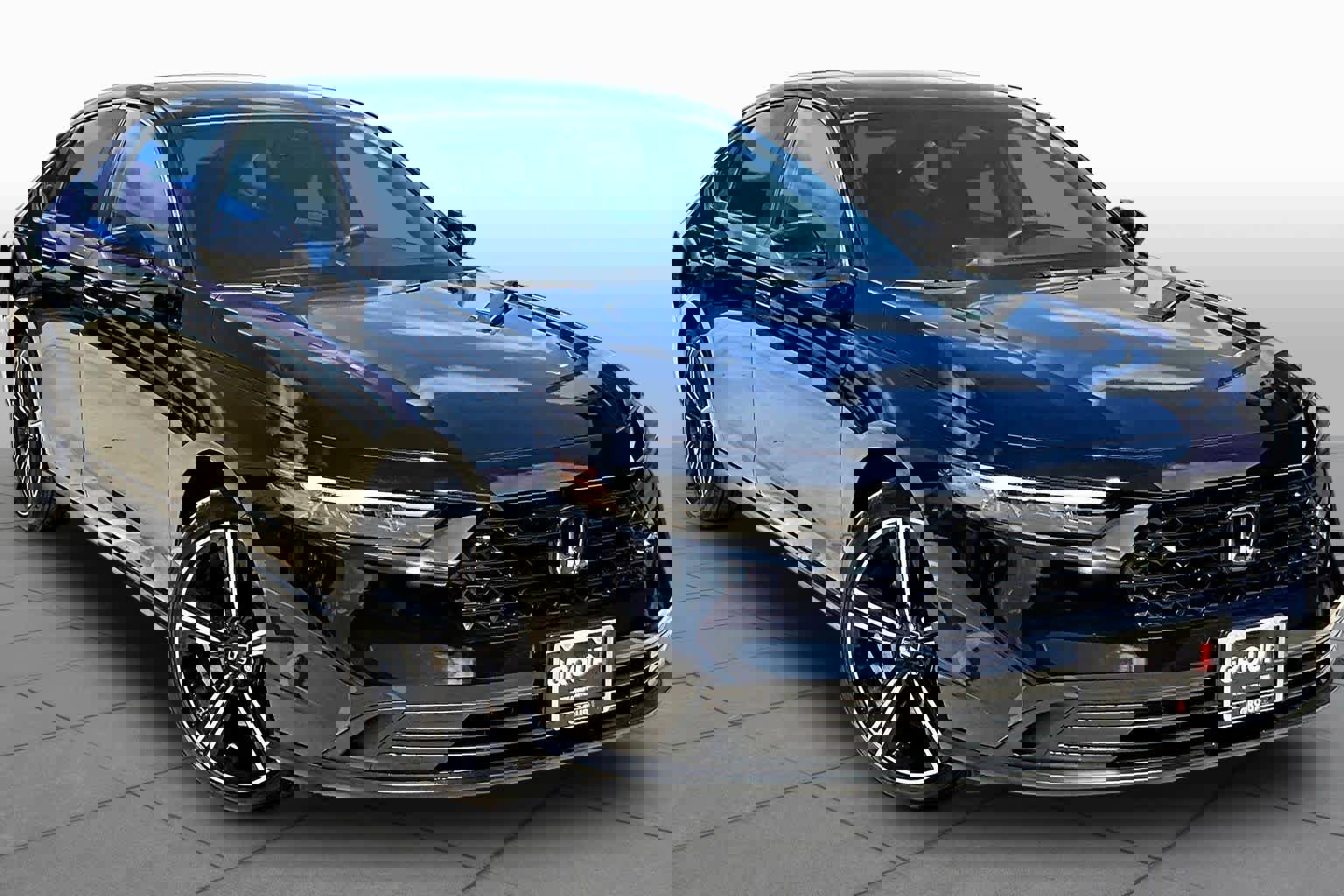 Used 2025 Honda Accord Sport image 3