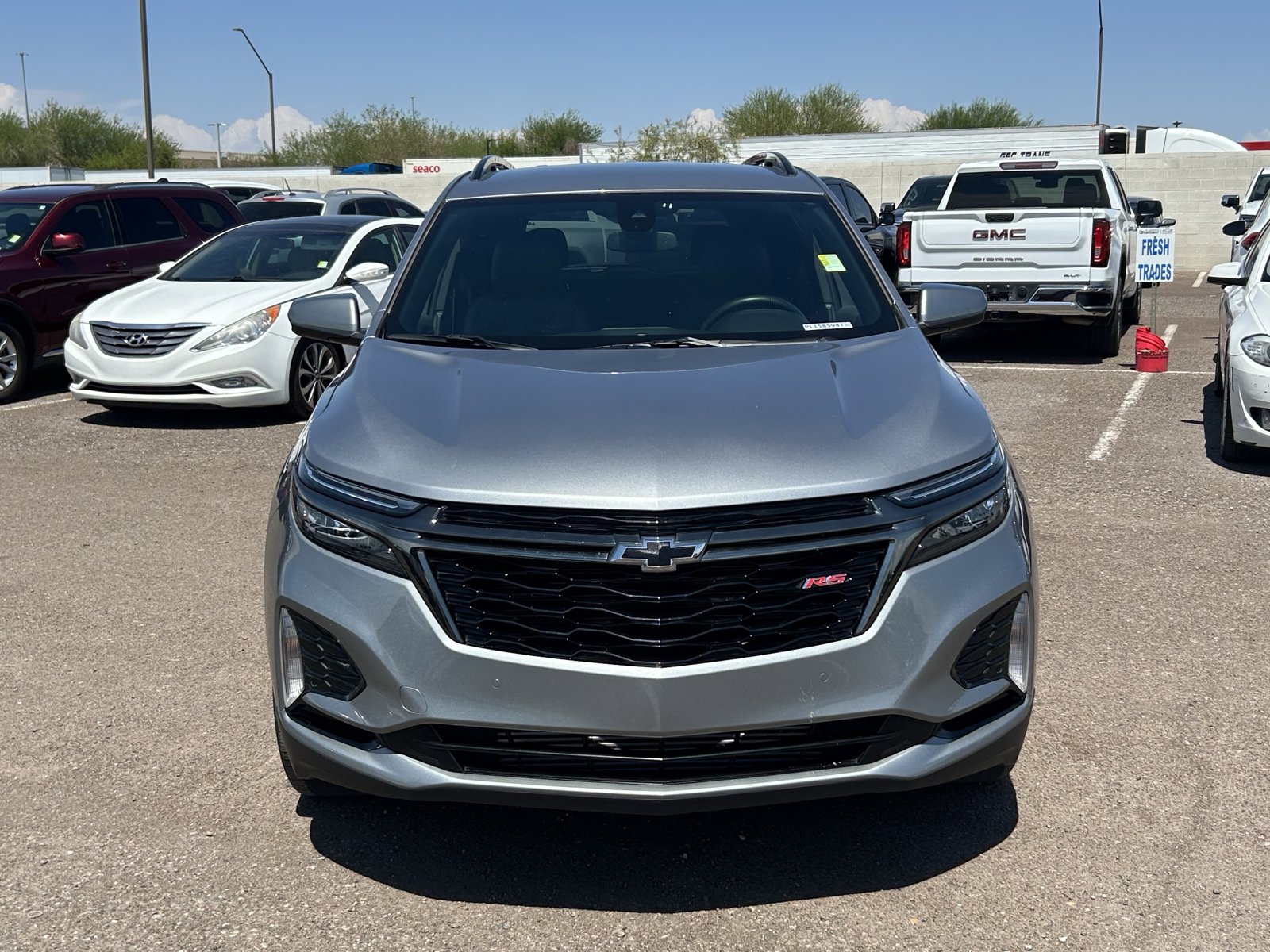 Used 2023 Chevrolet Equinox RS w/ LPO, Floor Liner Package FWD image 7