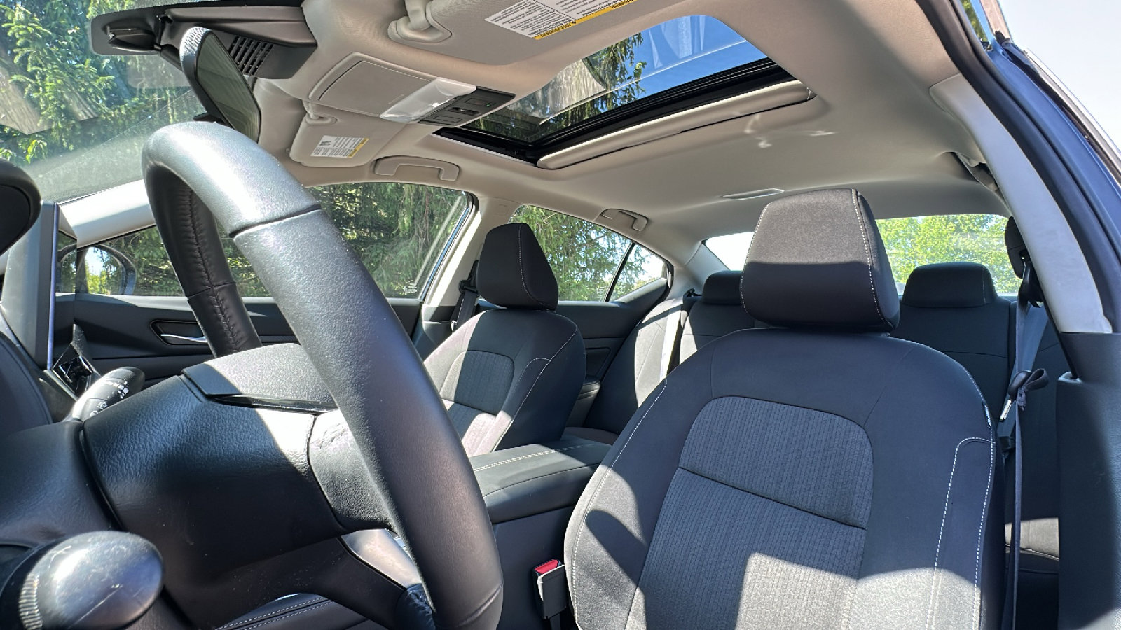 Certified 2024 Nissan Altima 2.5 SV w/ SV Premium Package AWD/4WD image 13