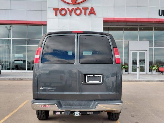 Used 2016 Chevrolet Express 3500 LT w/ LT Preferred Equipment Group image 6