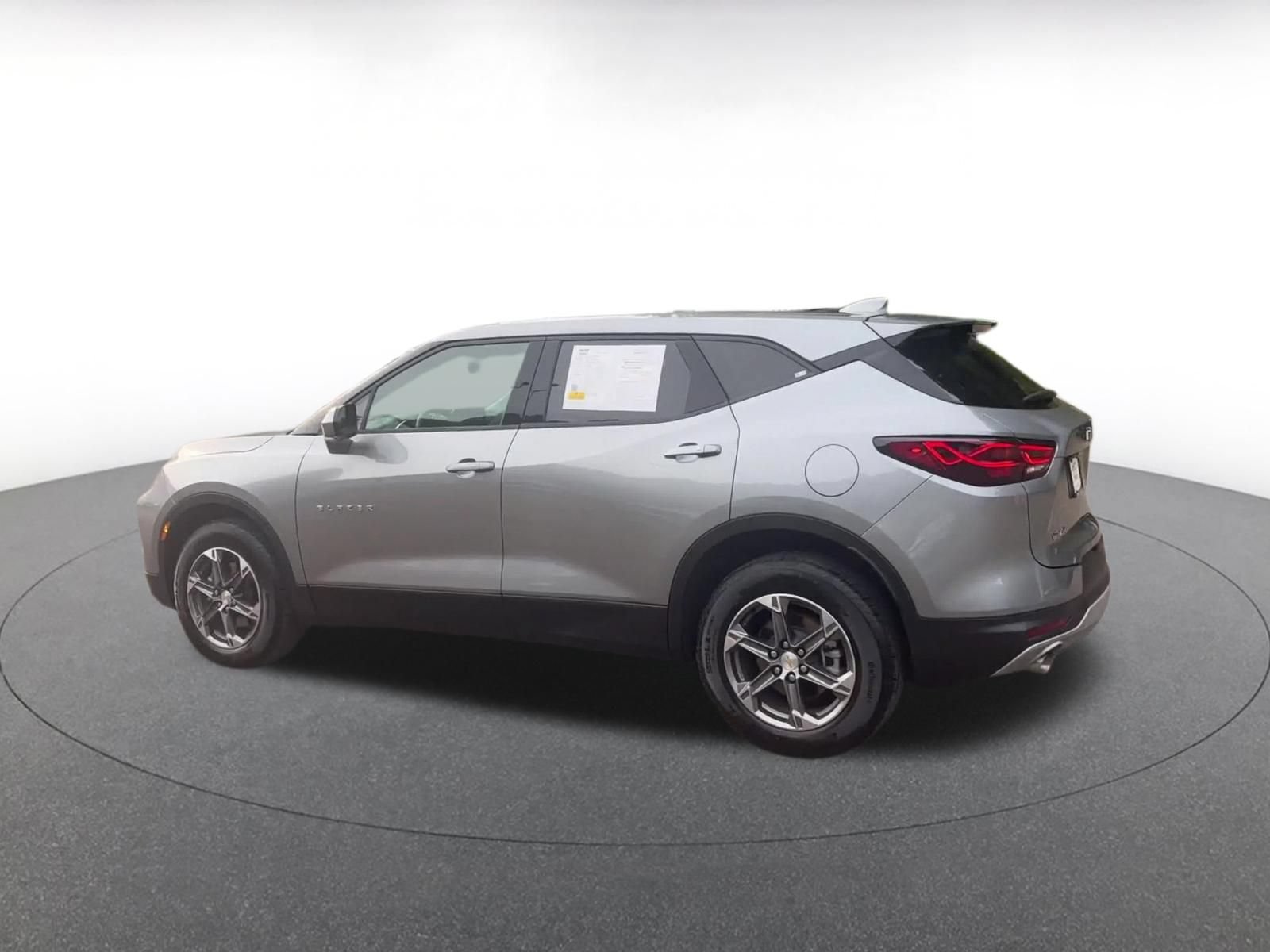 Used 2026 Chevrolet Blazer LT FWD image 10