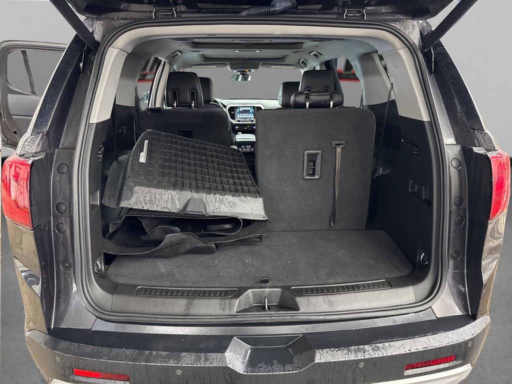 Used 2017 GMC Acadia SLT w/ LPO, Floor Liner Package image 11