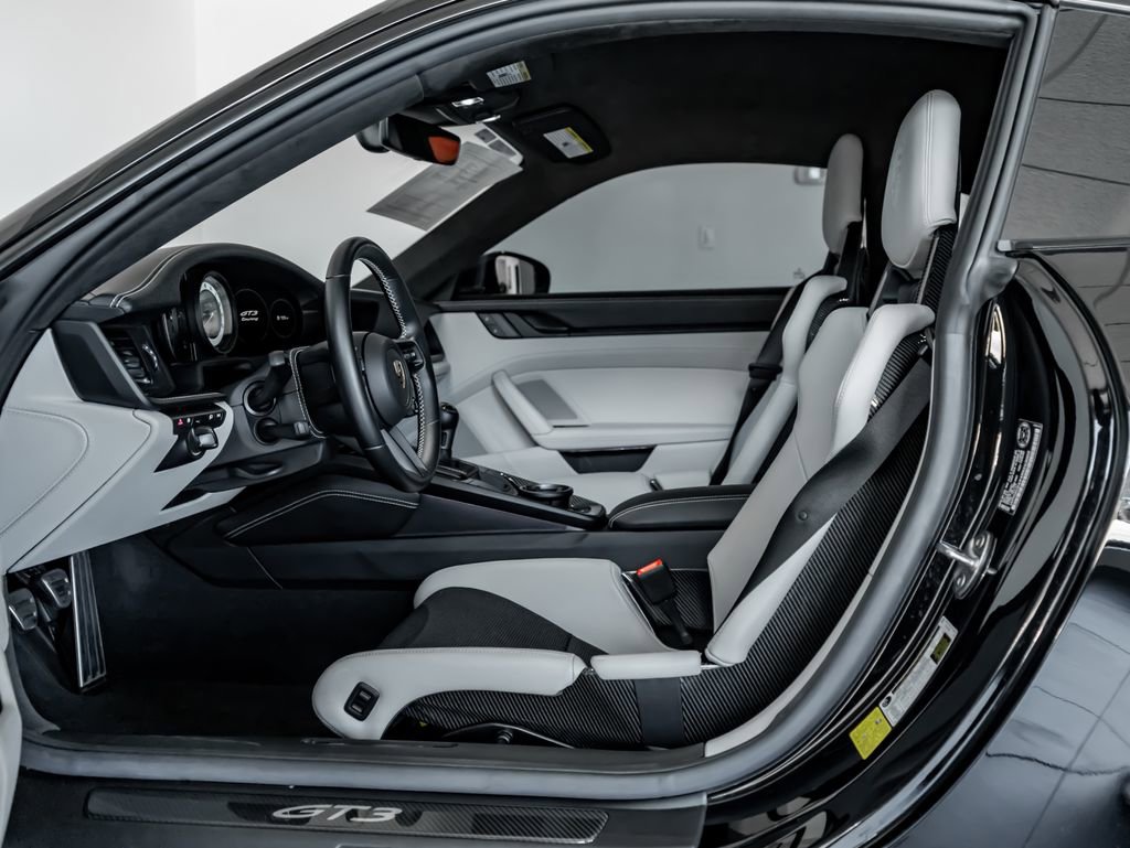 Certified 2024 Porsche 911 GT3 image 5