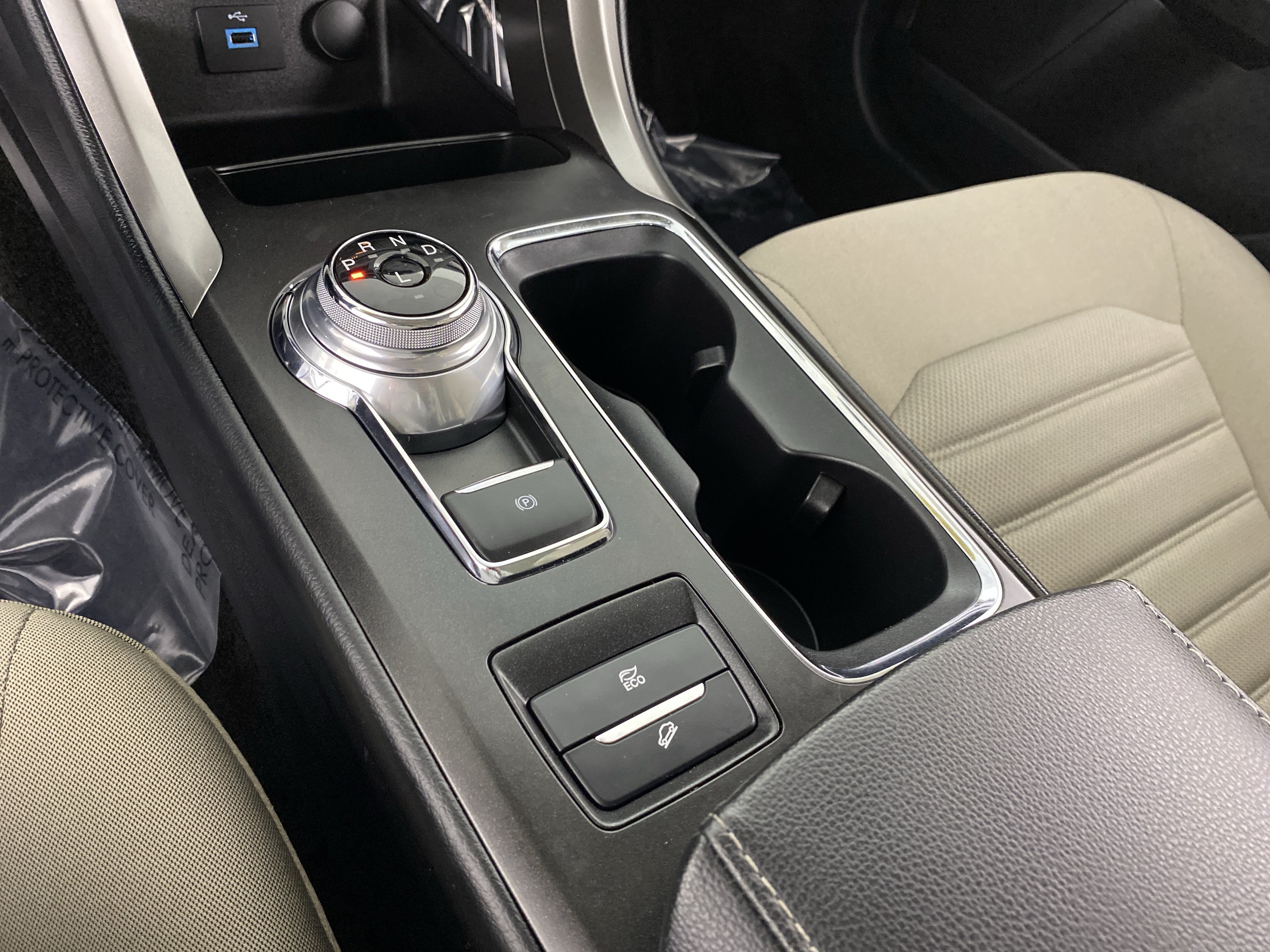 Used 2018 Ford Fusion S FWD image 27