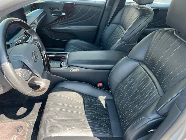 Used 2021 Lexus LS 500h AWD image 11