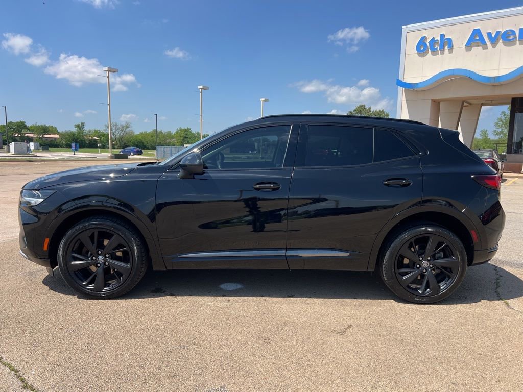 Used 2023 Buick Envision Essence w/ Sport Touring Package FWD image 2
