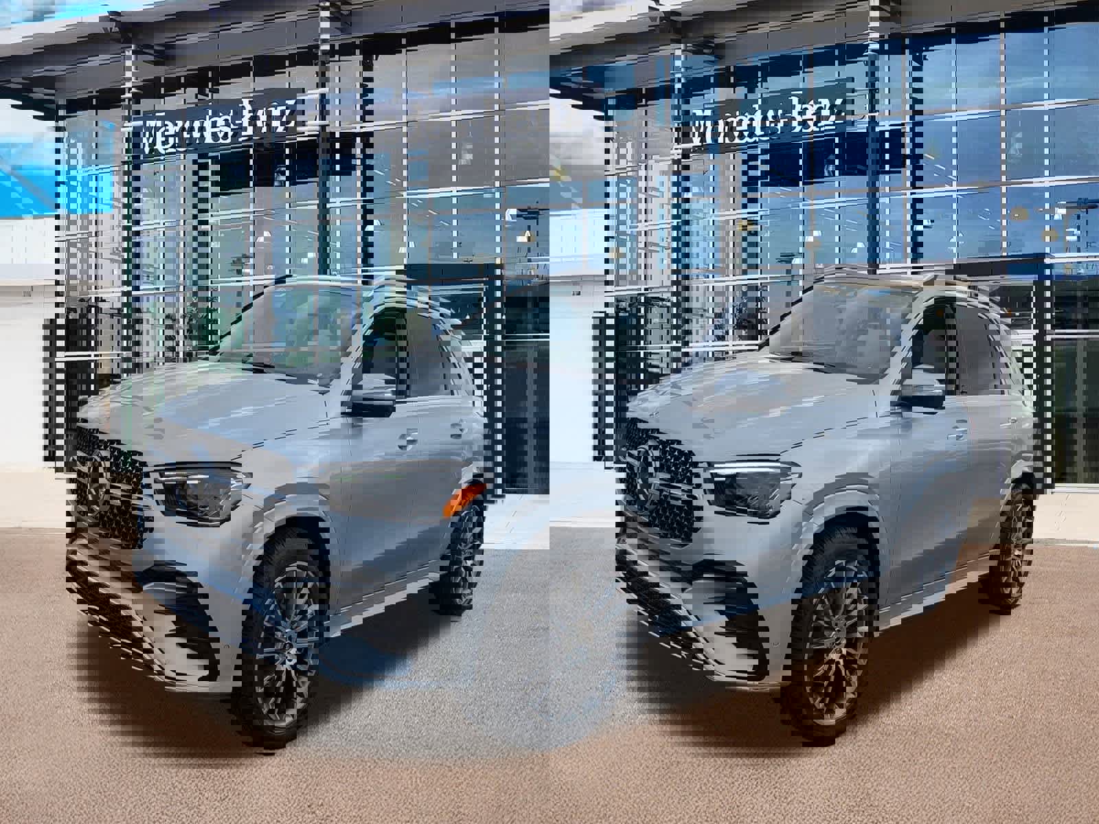 New 2026 Mercedes-Benz GLE 450 4MATIC image 1