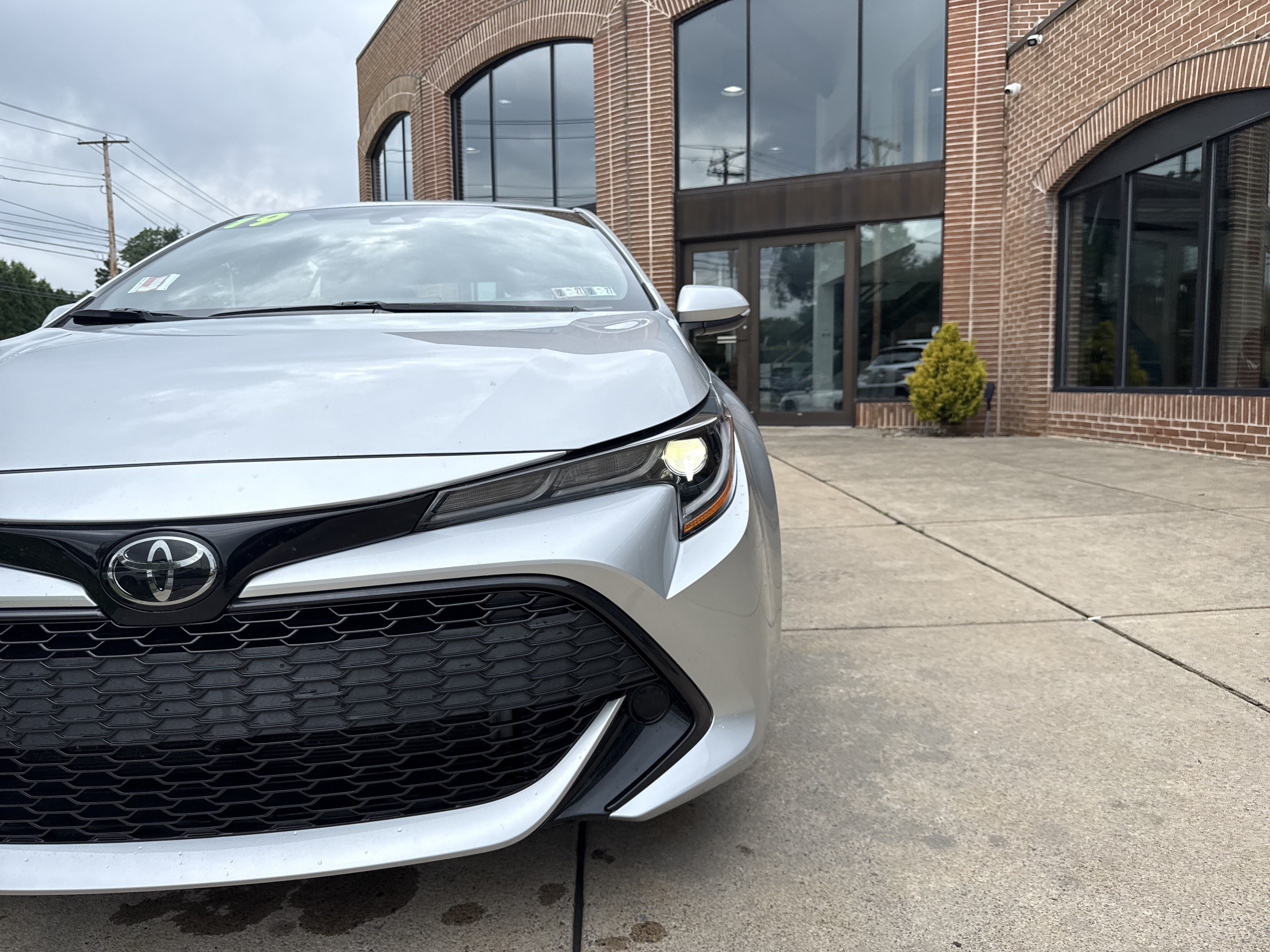 Used 2019 Toyota Corolla SE w/ SE Option Package FWD image 10