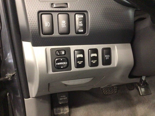 Used 2011 Toyota Tacoma 4x4 Access Cab V6 w/ TRD Sport Pkg image 23