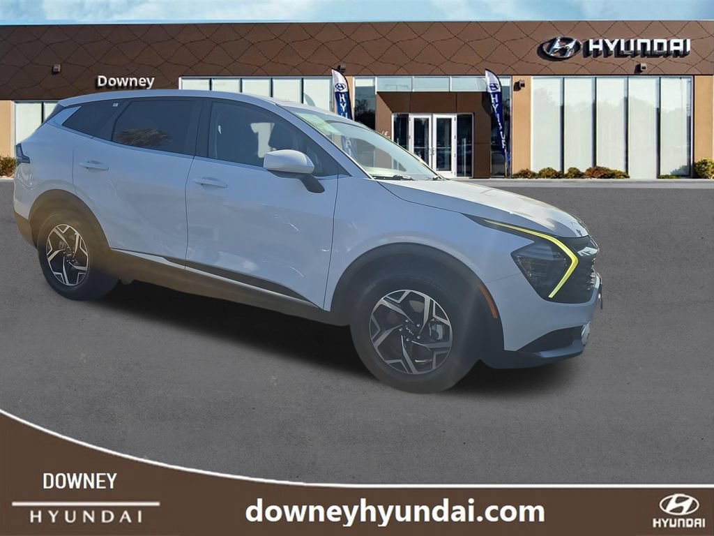 Used 2025 Kia Sportage LX FWD image 7