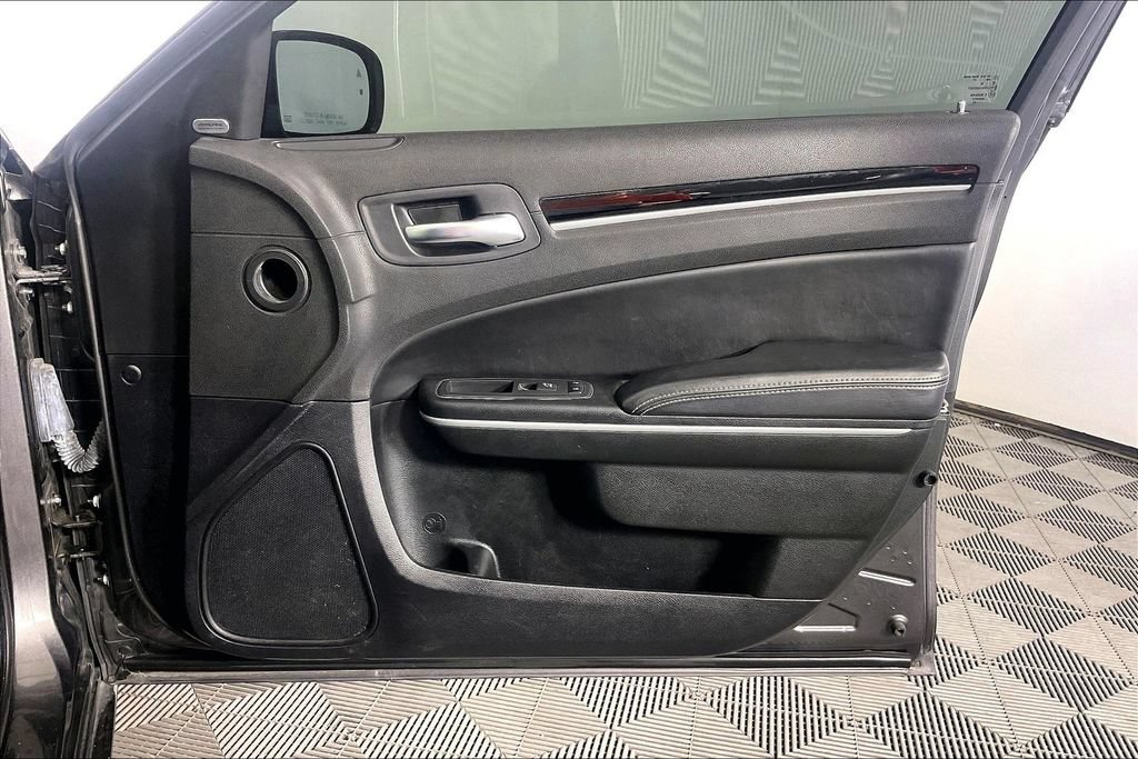 Used 2023 Chrysler 300 S RWD image 22