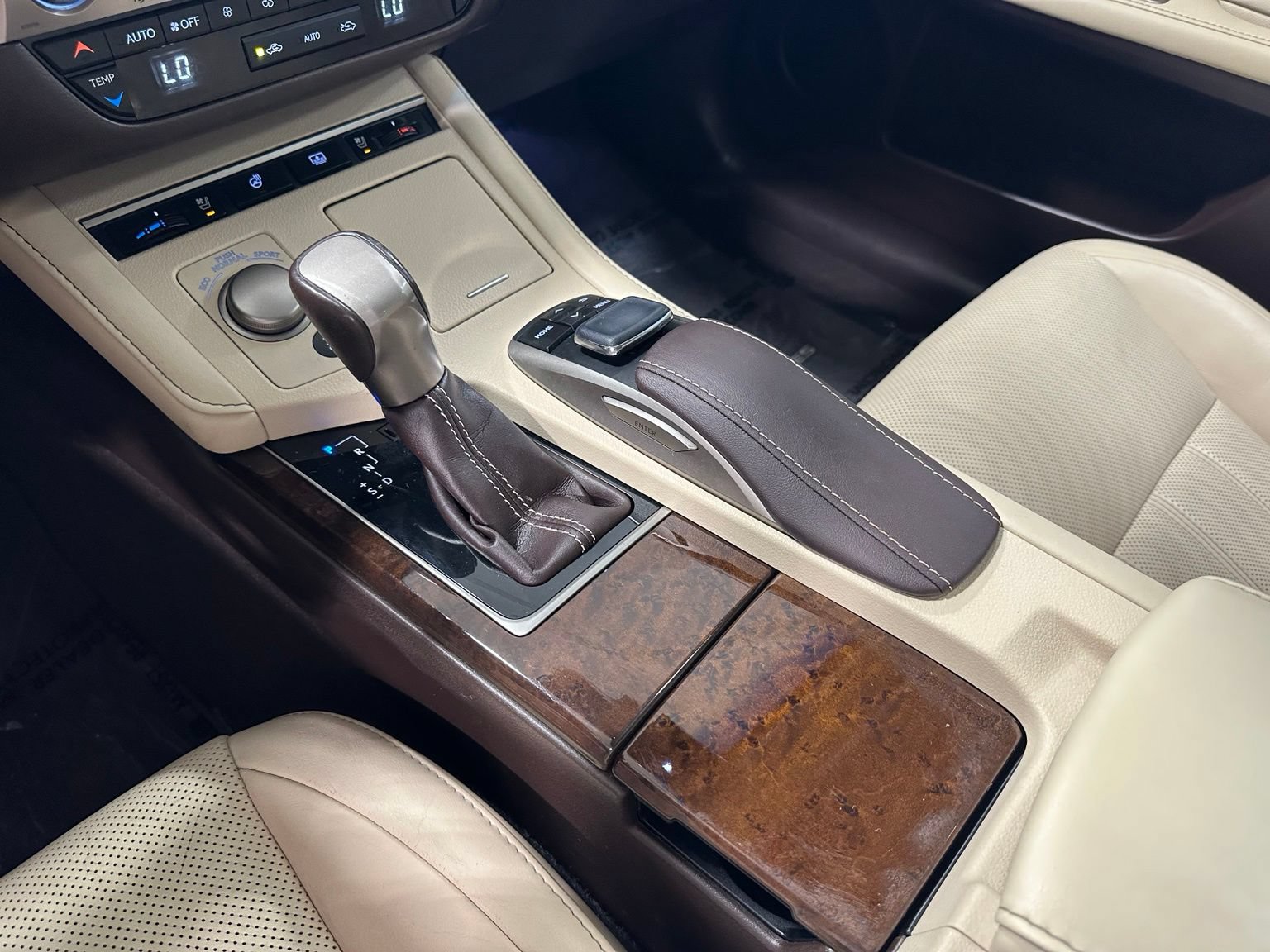 Used 2017 Lexus ES 350 FWD image 34