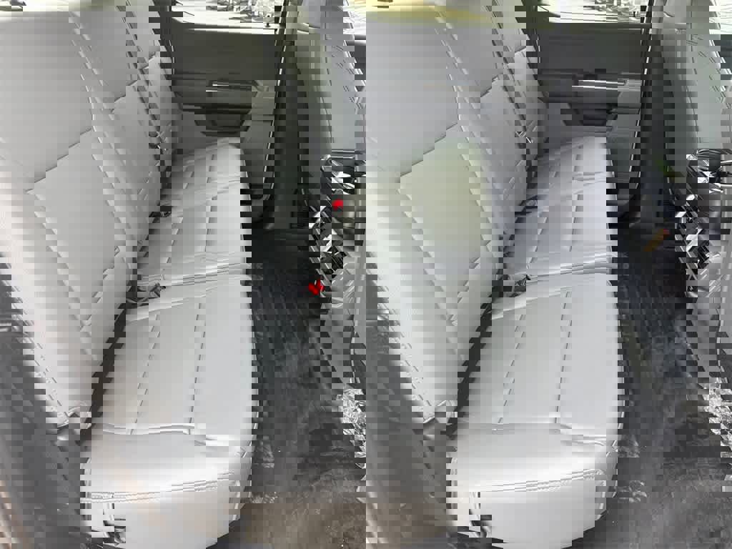 New 2023 Ford F150 Lightning Pro image 13