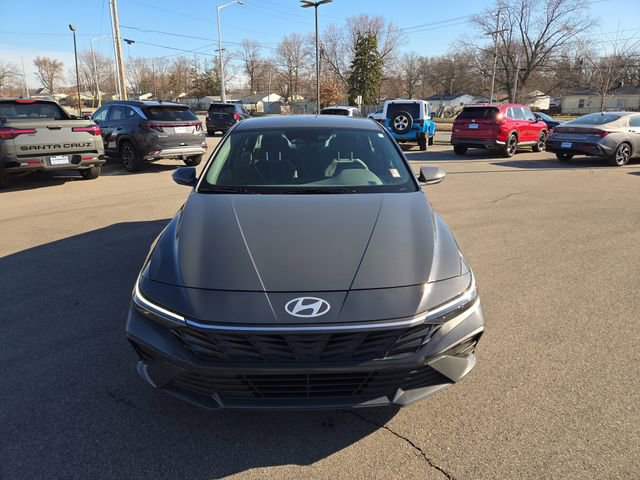 Certified 2024 Hyundai Elantra SEL image 3