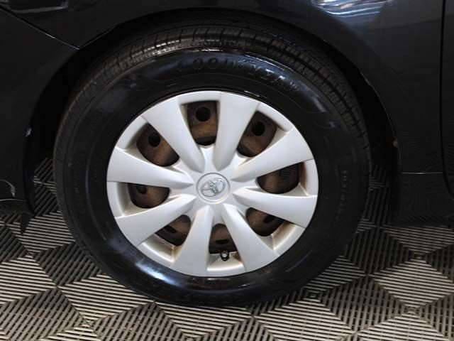 Used 2010 Toyota Corolla LE FWD image 17