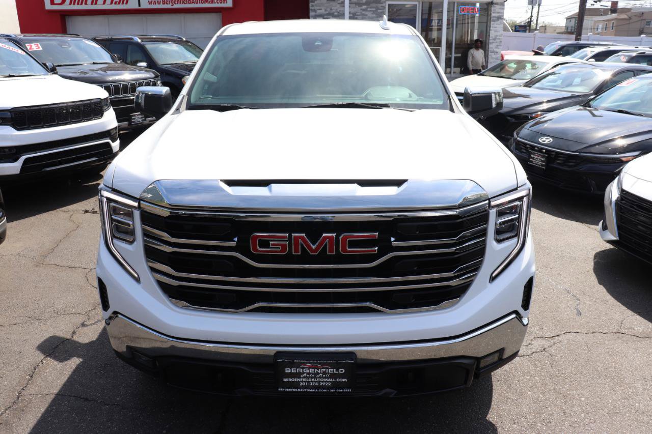 Used 2025 GMC Sierra 1500 SLT AWD/4WD image 9