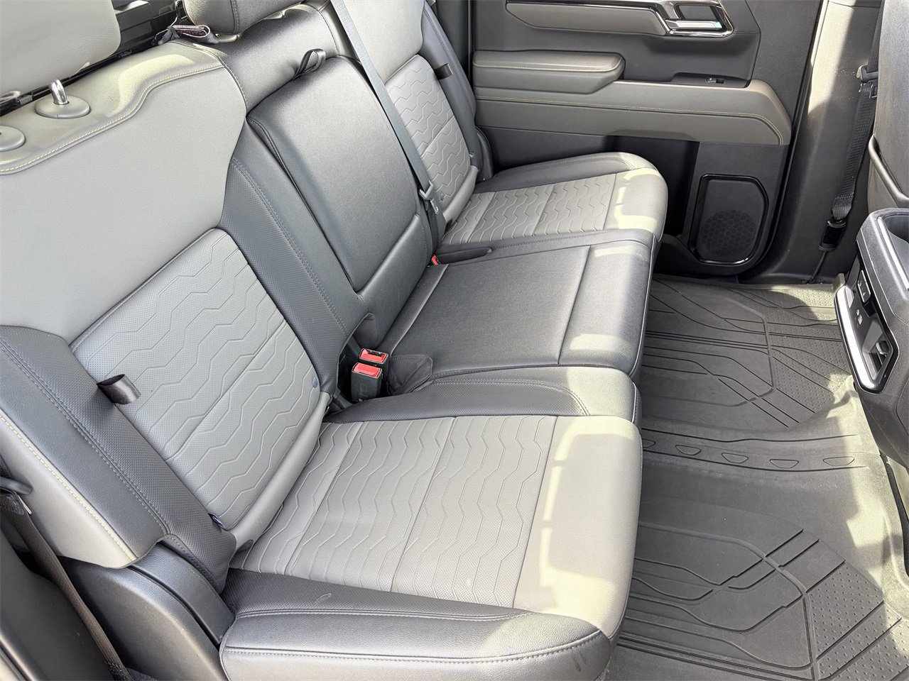 Used 2023 Chevrolet Silverado 1500 ZR2 w/ Technology Package image 14