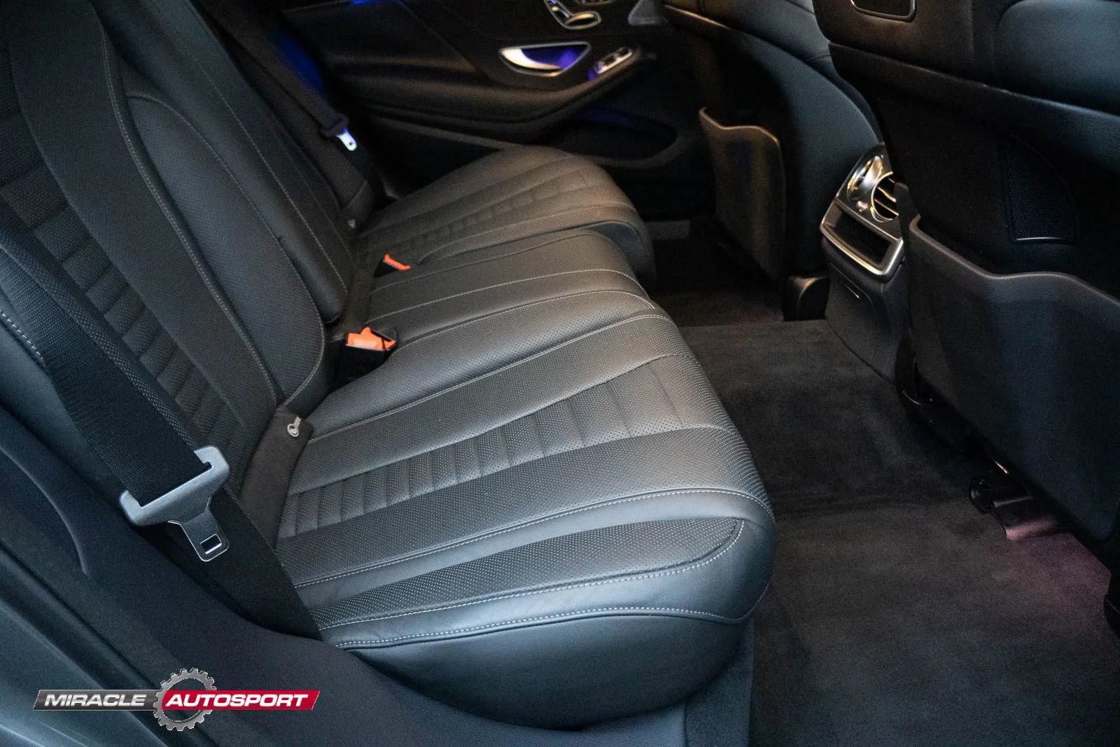 Used 2018 Mercedes-Benz S 560 S 560 4MATIC Sedan 4D image 39