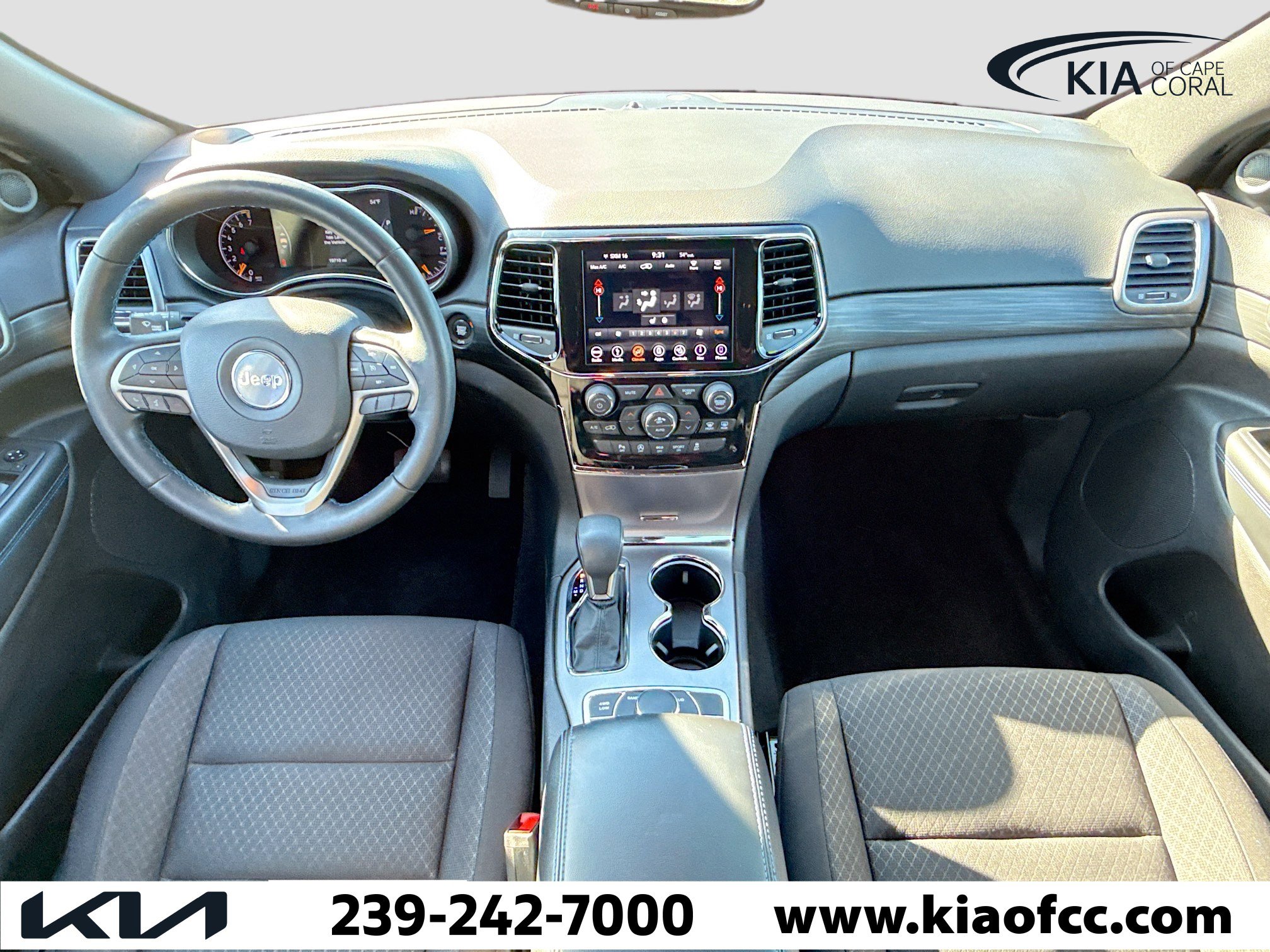 Used 2019 Jeep Grand Cherokee Laredo image 15