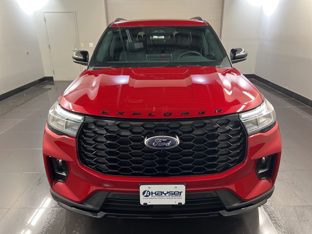 New 2026 Ford Explorer ST-Line w/ ST-Line Street Pack image 2