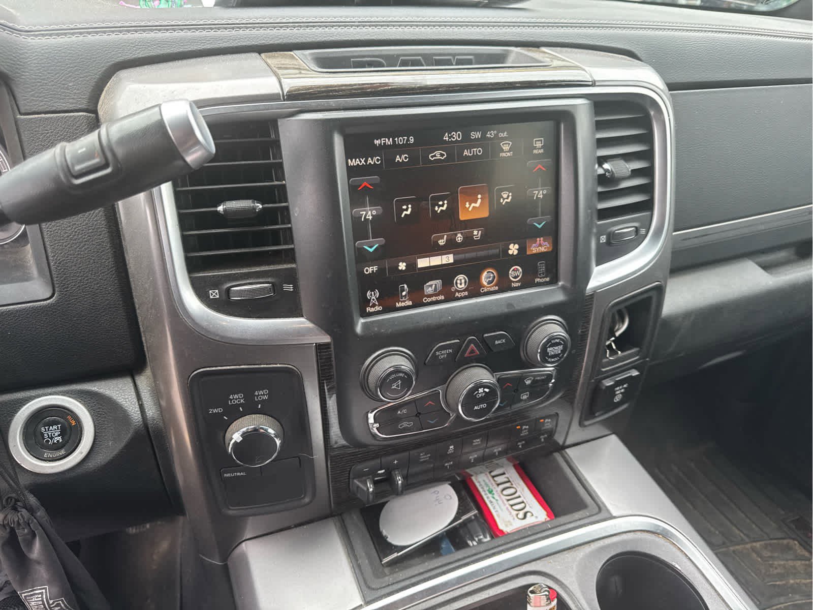 Used 2016 RAM 3500 Laramie Longhorn AWD/4WD image 9