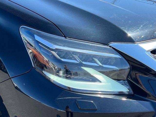 Used 2023 Lexus GX 460 Premium w/ Premium Package image 9