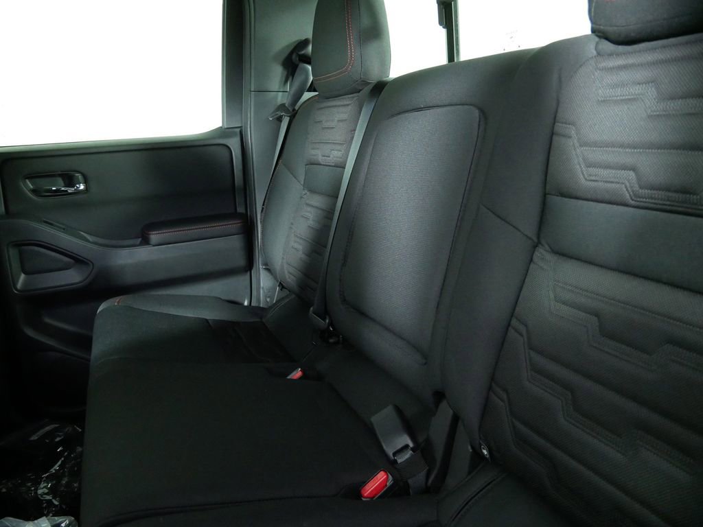 New 2025 Nissan Frontier PRO-4X image 17