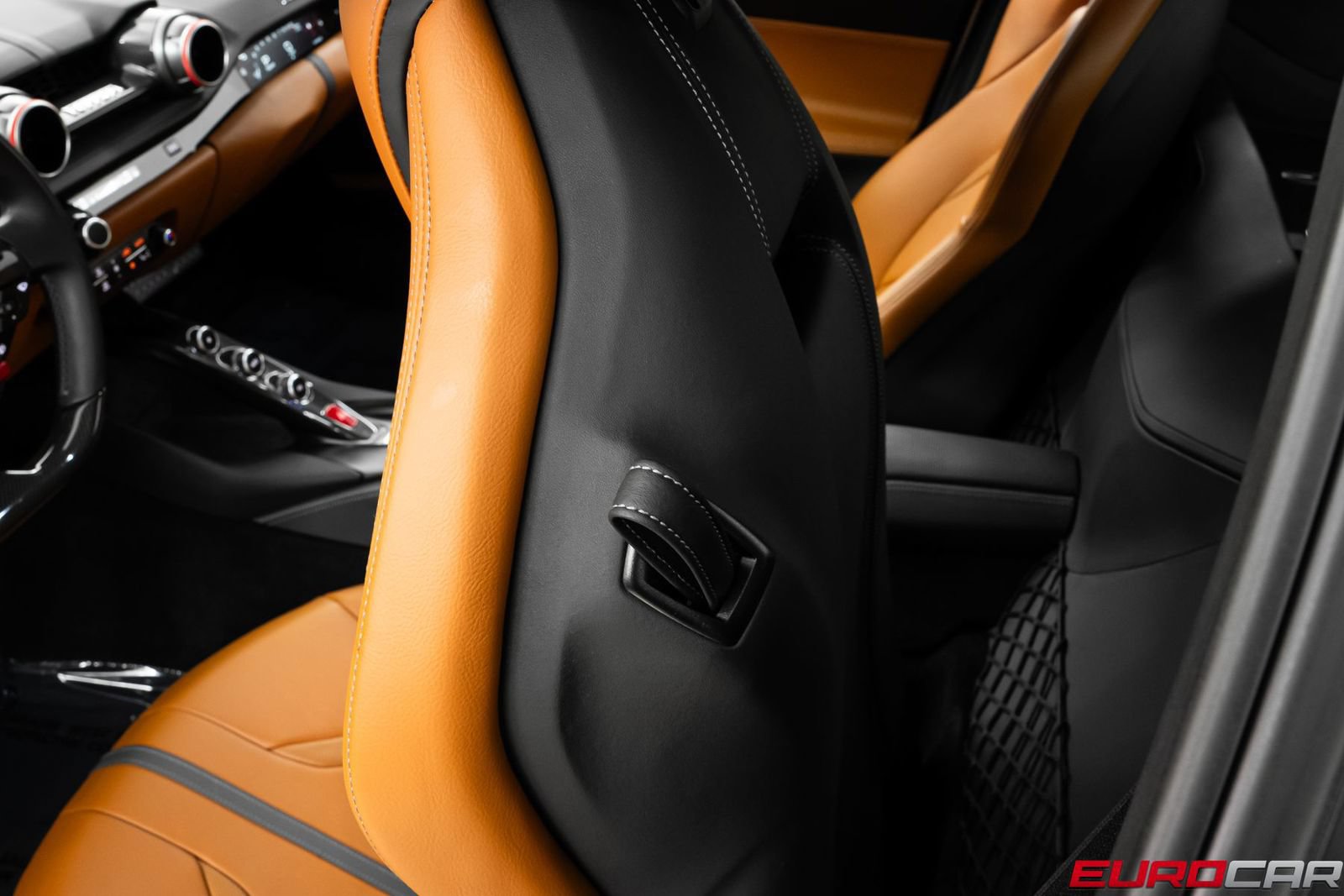 Used 2020 Ferrari 812 Superfast RWD image 44