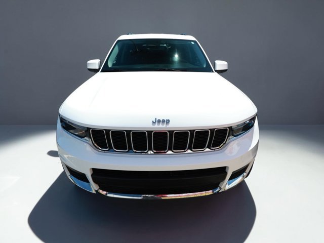 Used 2023 Jeep Grand Cherokee L Laredo w/ Luxury Tech Group I AWD/4WD image 2