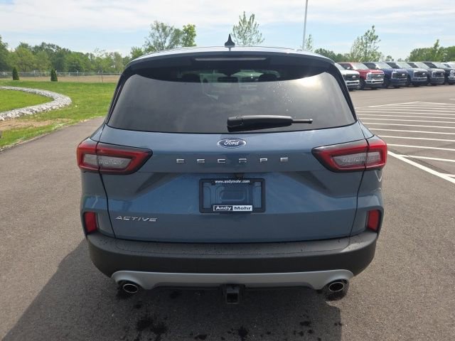 Used 2023 Ford Escape Active w/ Cold Weather Package FWD image 9