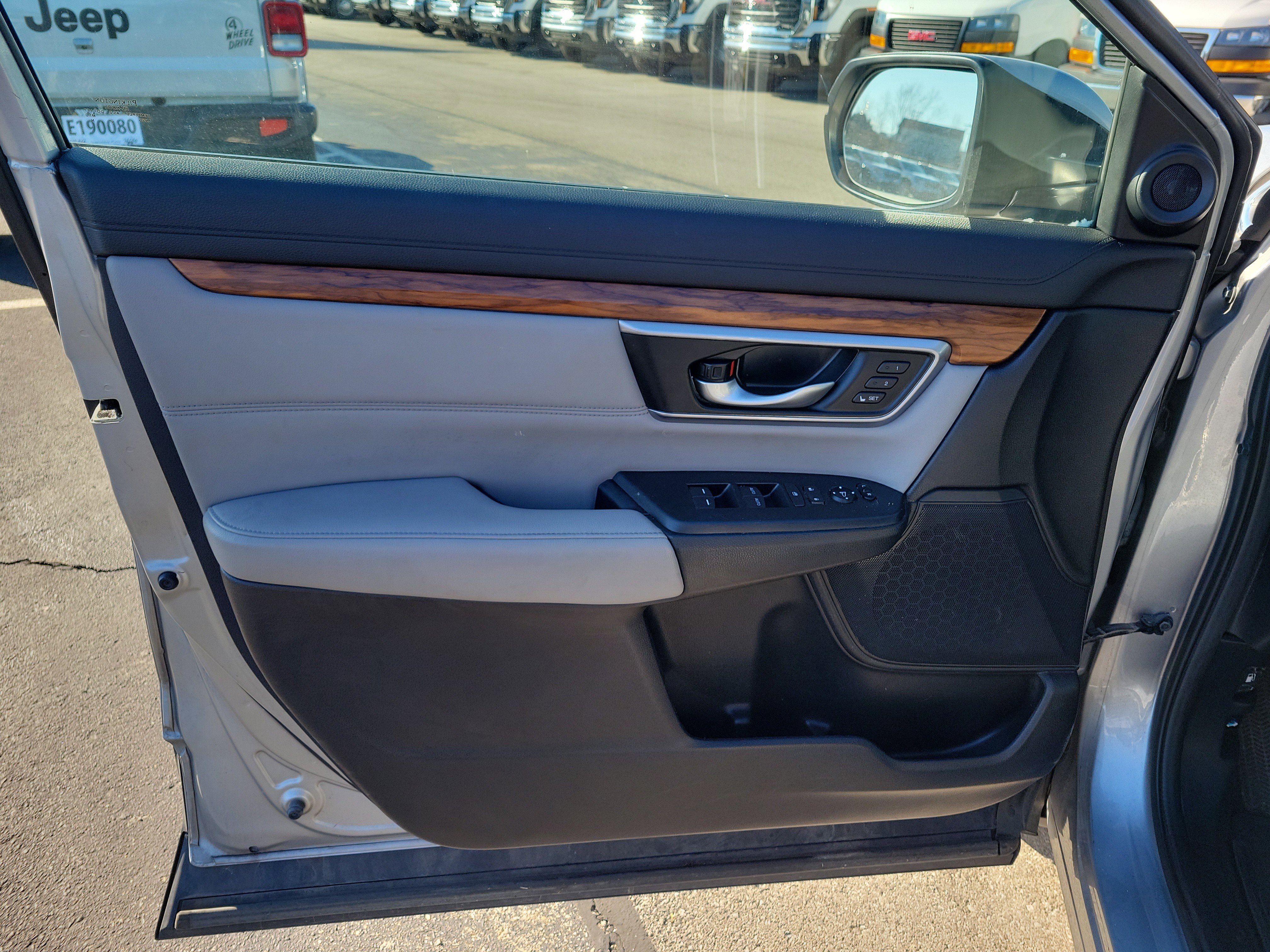 Used 2017 Honda CR-V EX-L image 20