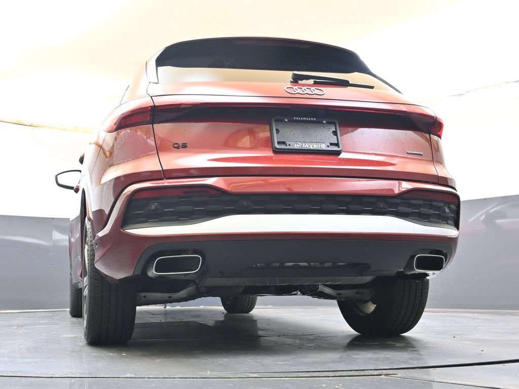 Certified 2025 Audi Q5 Premium Plus w/ Premium Plus AWD/4WD image 32