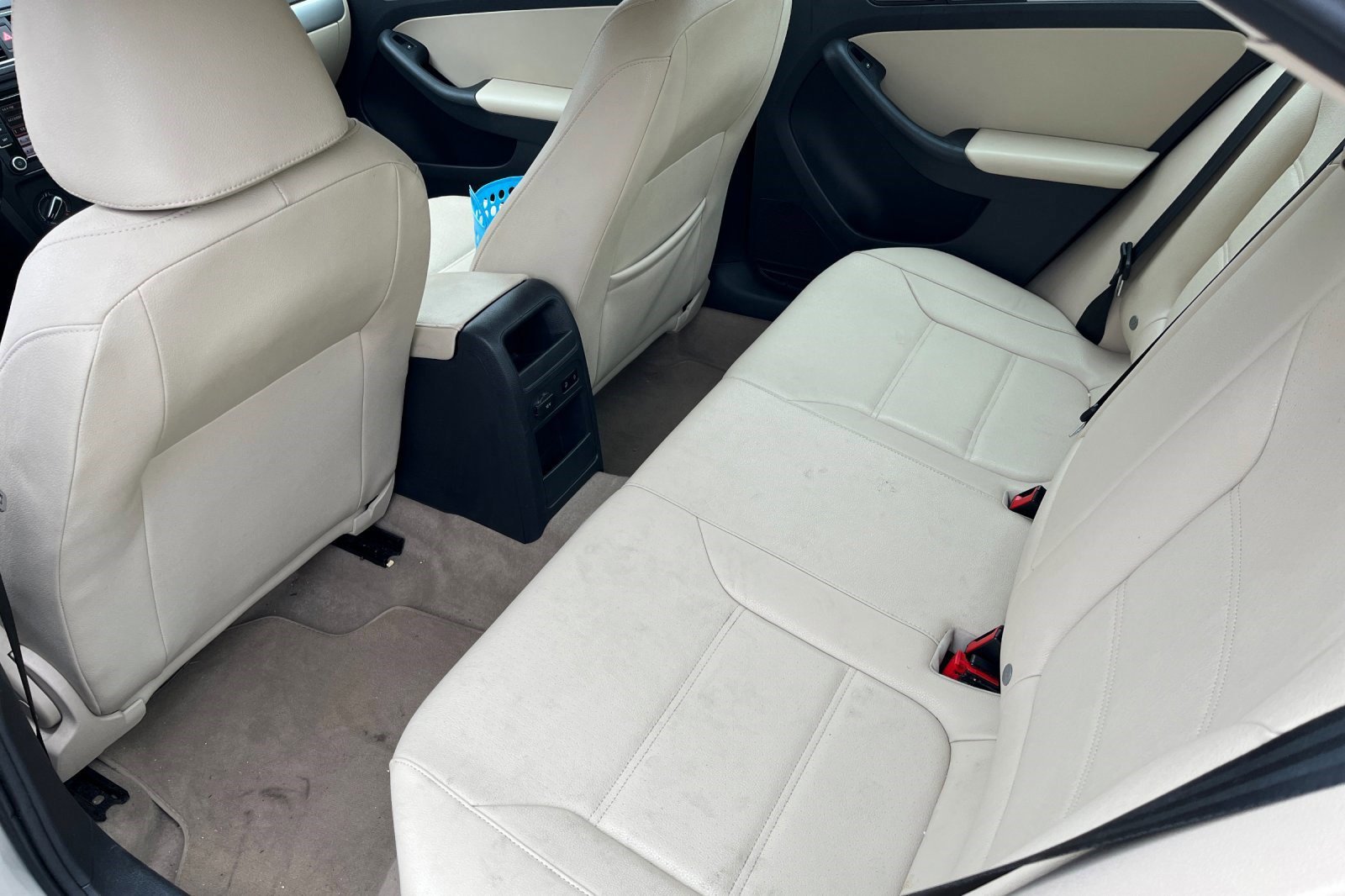 Used 2012 Volkswagen Jetta TDI image 10