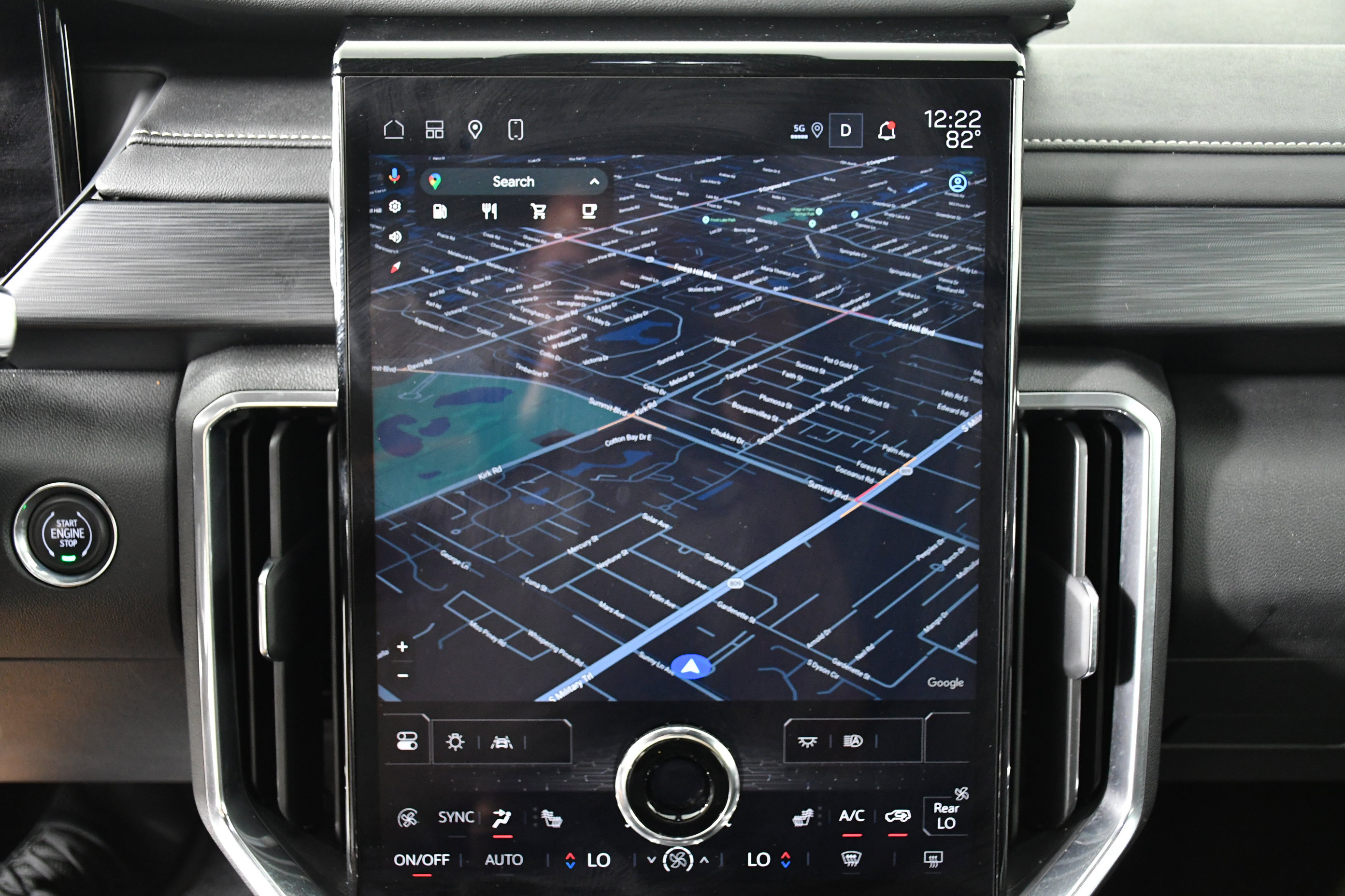 Used 2025 GMC Acadia Elevation image 18