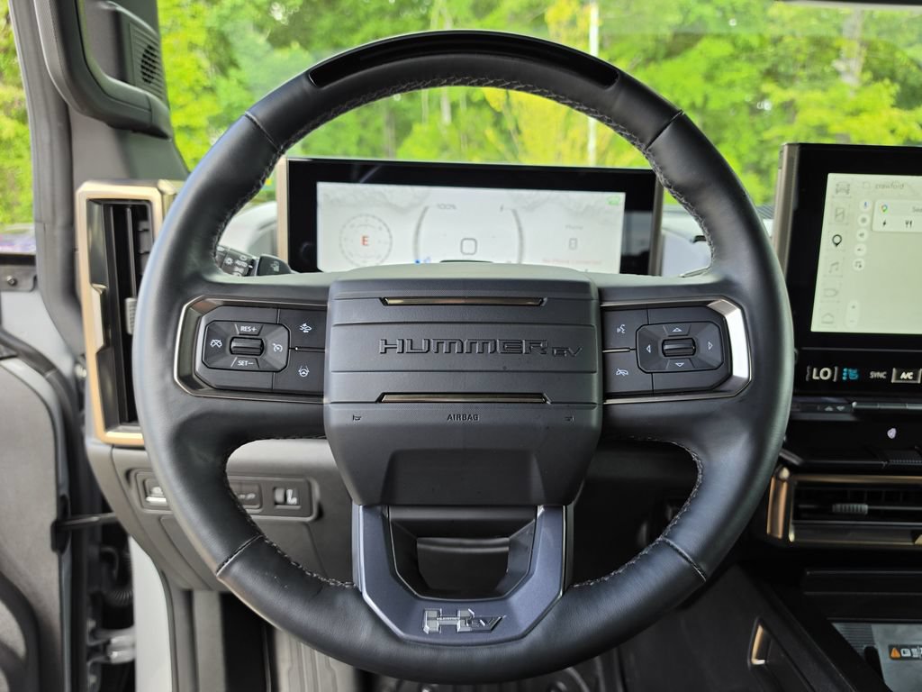 Used 2025 GMC Hummer EV 2X w/ LPO, Dark Essentials Package AWD/4WD image 31