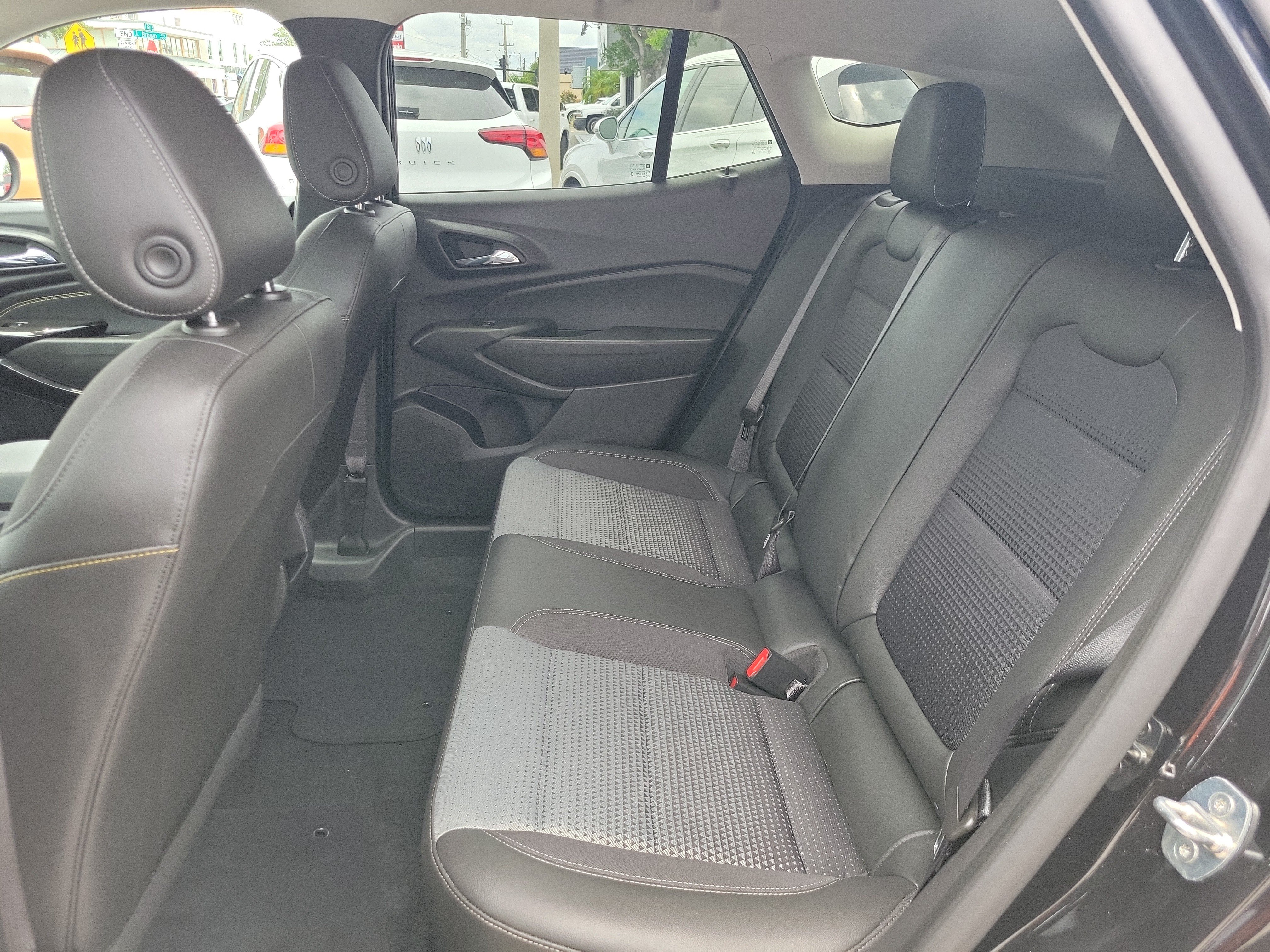 Certified 2024 Chevrolet Trax LT FWD image 16